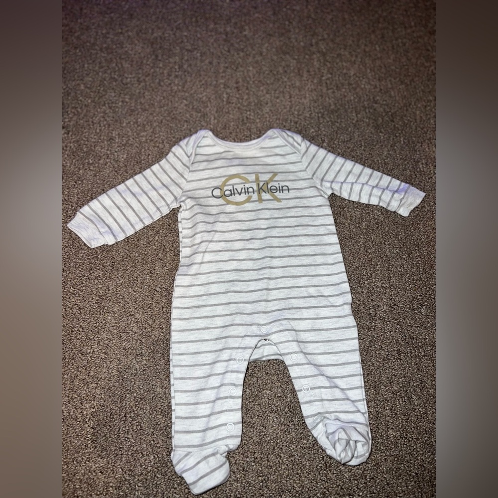 Calvin Klein Baby Outfit